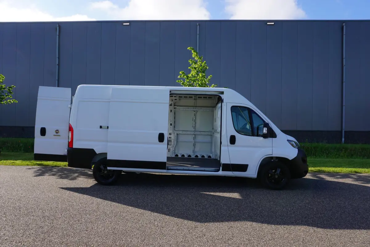 35 2.2 MultiJet L3H2 140 pk |Camera |Cruise |Navi |Climate control |BPM voordeel! |Mooie camperbasis |Topstaat |3500 KG |EURO6 |1e eigenaar