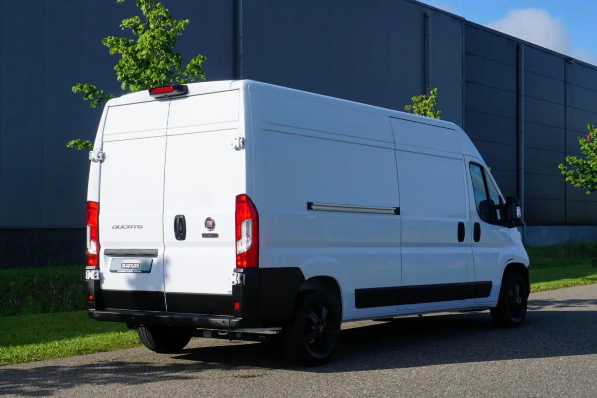 35 2.2 MultiJet L3H2 140 pk |Camera |Cruise |Navi |Climate control |BPM voordeel! |Mooie camperbasis |Topstaat |3500 KG |EURO6 |1e eigenaar