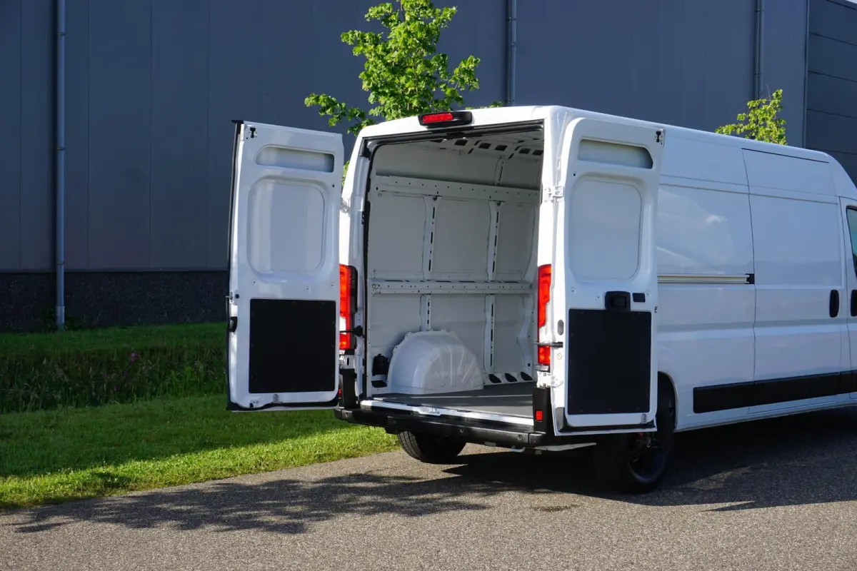 35 2.2 MultiJet L3H2 140 pk |Camera |Cruise |Navi |Climate control |BPM voordeel! |Mooie camperbasis |Topstaat |3500 KG |EURO6 |1e eigenaar