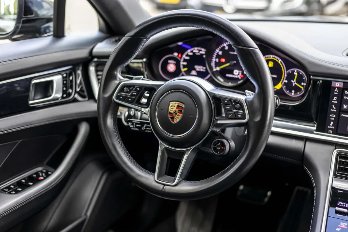 2.9 4 E-Hybrid Sport Chrono Panoramadak Bose SOH 90,8%