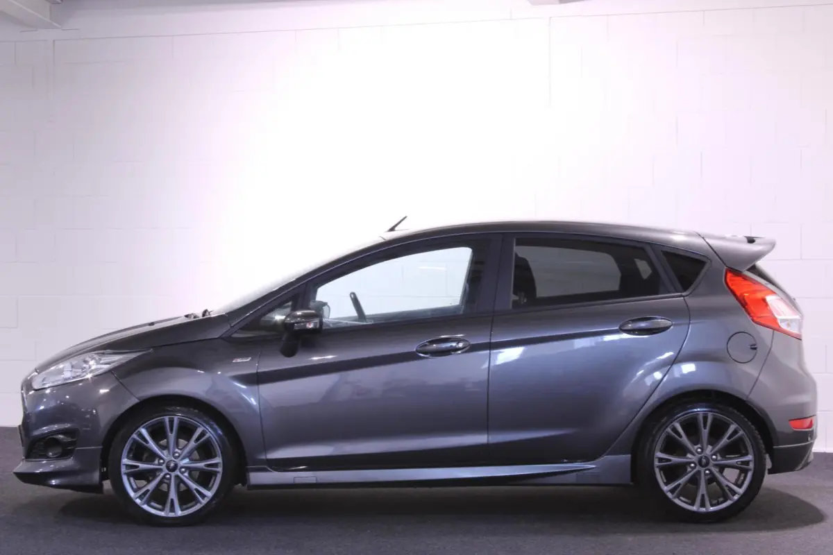 1.0 EcoBoost ST Line| Trekhaak | Camera | Stoelverwarming