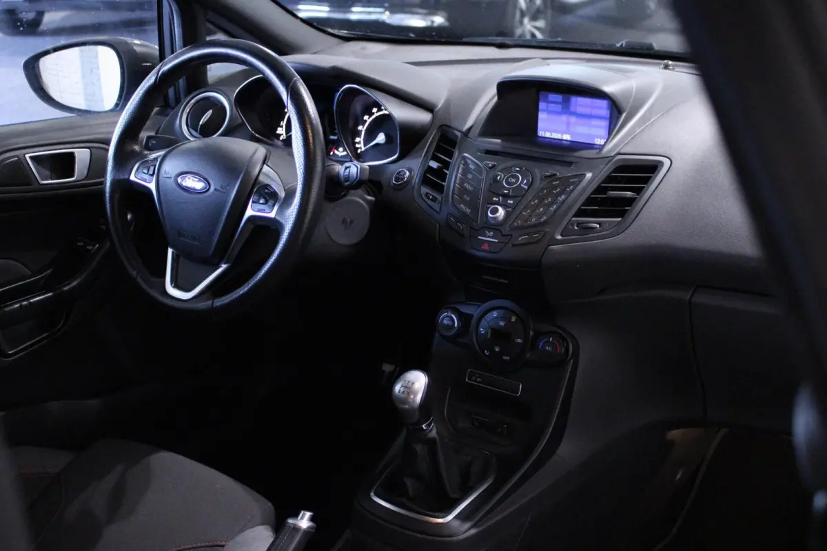 1.0 EcoBoost ST Line| Trekhaak | Camera | Stoelverwarming