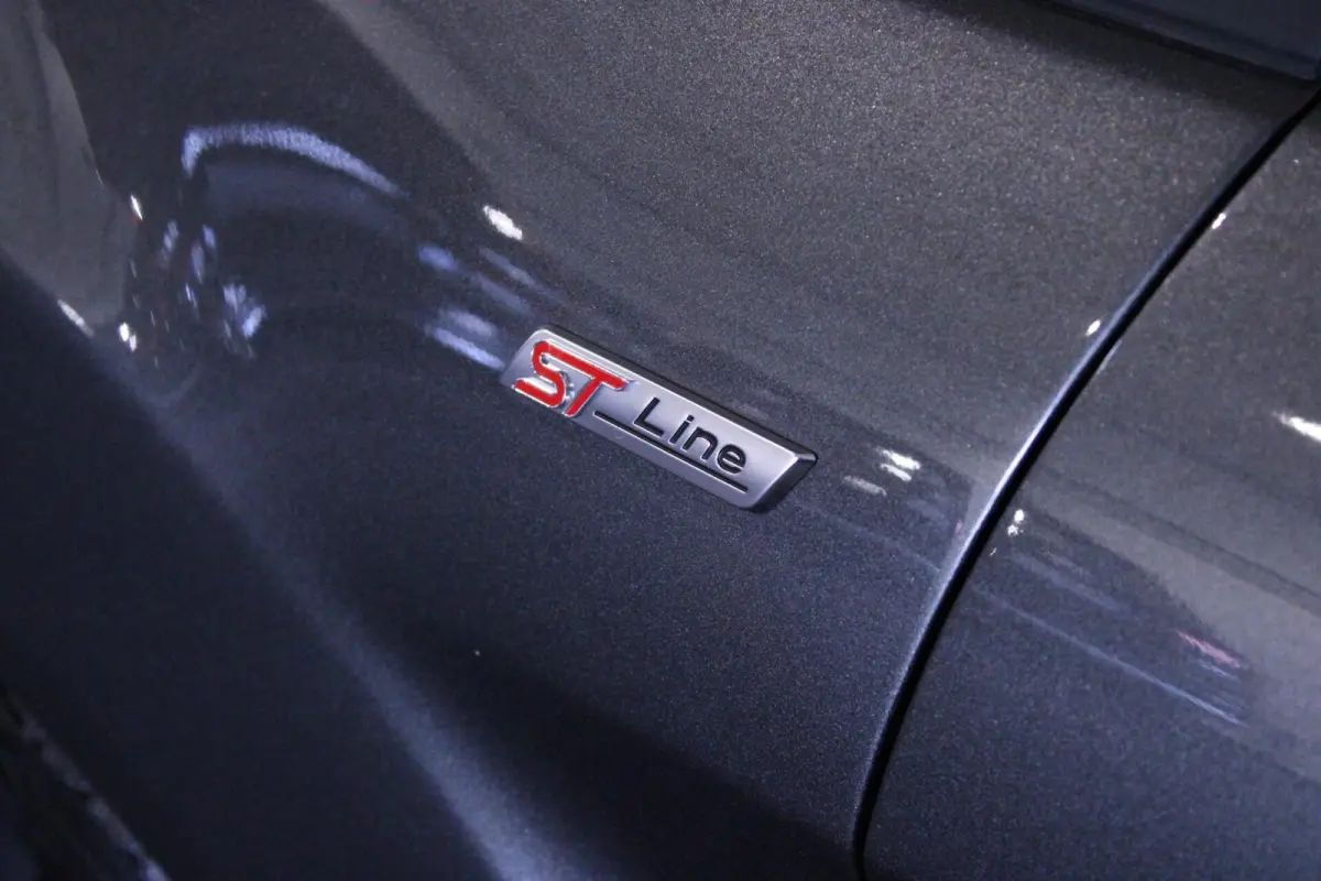 1.0 EcoBoost ST Line| Trekhaak | Camera | Stoelverwarming
