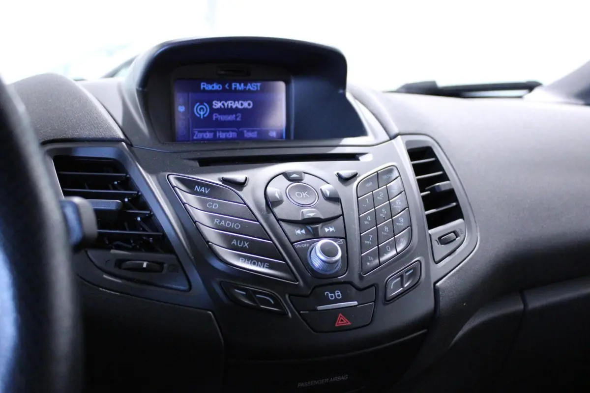 1.0 EcoBoost ST Line| Trekhaak | Camera | Stoelverwarming