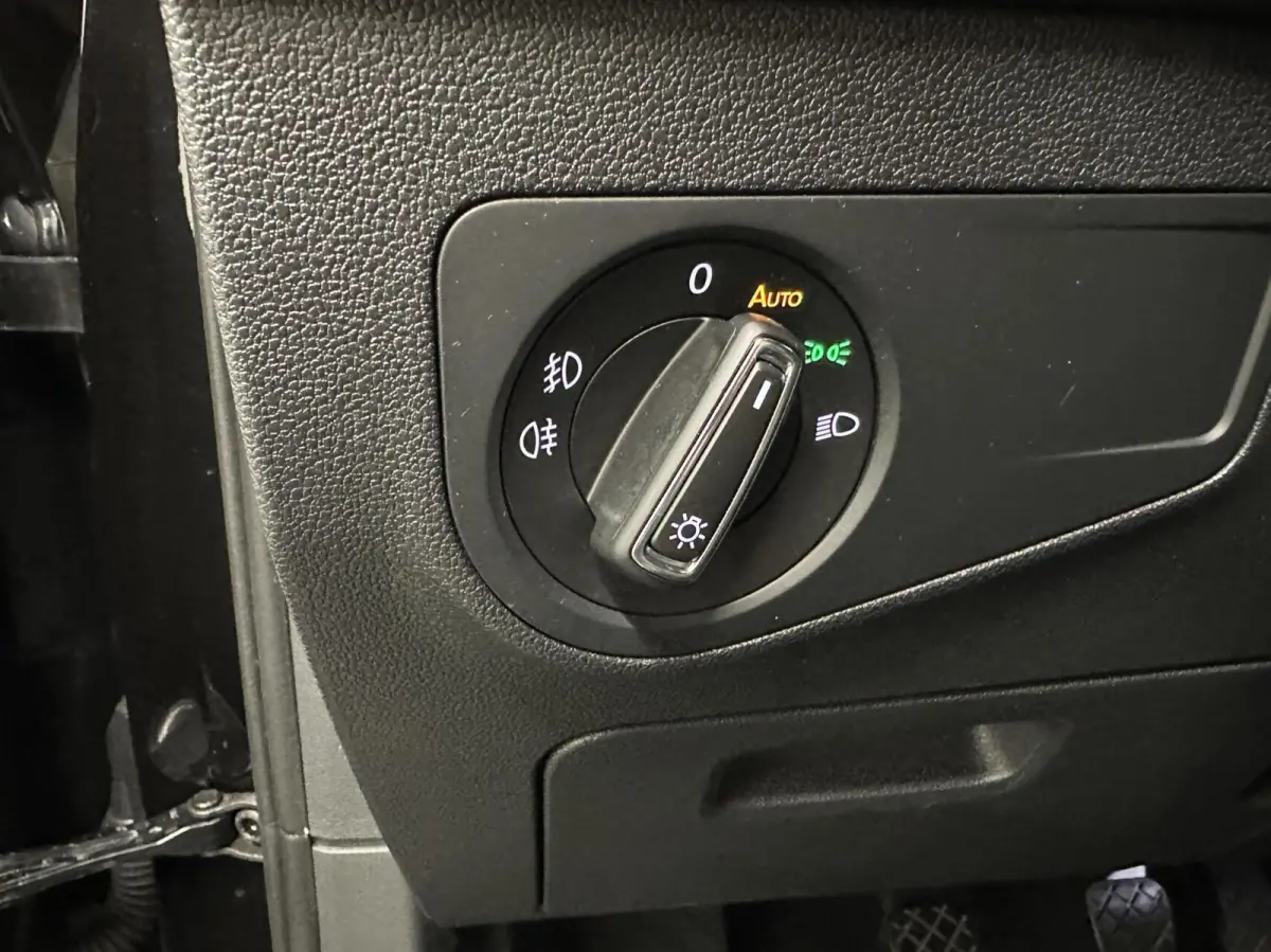 1.4 TSI ACT Comfortline Business R LEER CARPLAY ECC TREKHAAK NAVI.