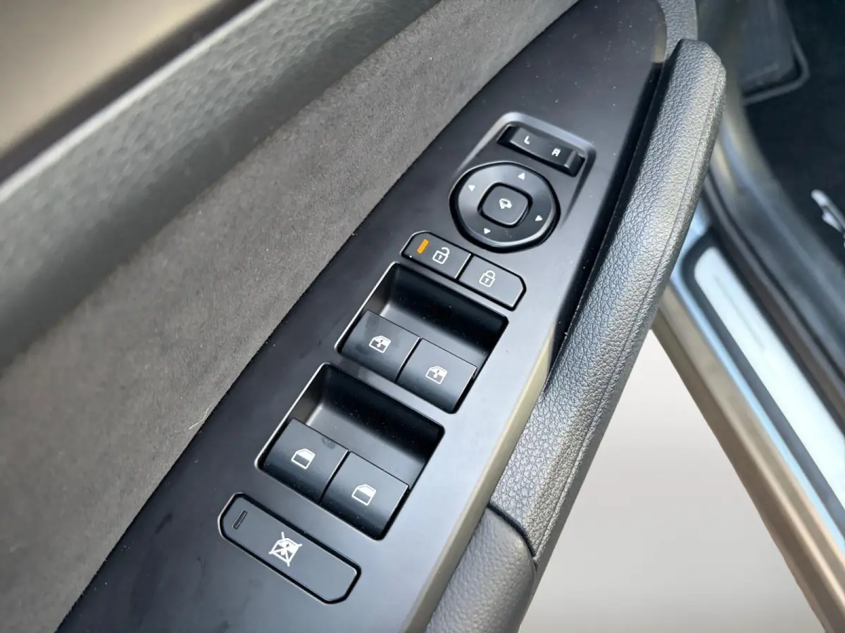 1.6 T-GDi Hybrid GT-PlusLine | Glazen schuif-/kanteldak | Memory seats | Stoelverwarming- en ventilatie | Harman/Kardon geluidsinstallatie | Dodehoekcamera | 360 camera | Elektrisch bedienba