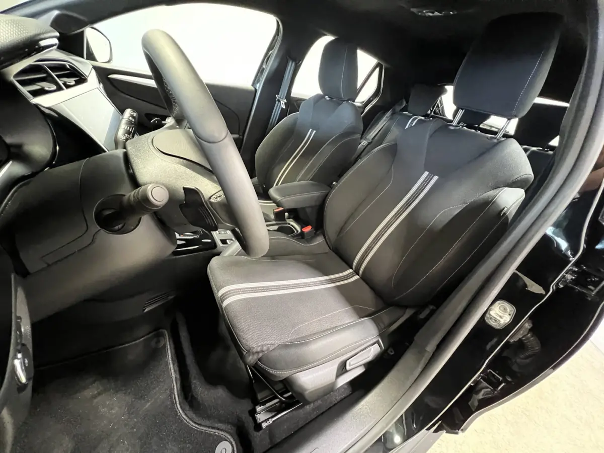 1.2 Turbo Hybrid GS | Android/Apple Carplay | LM Velgen 17" | Achteruitrijcamera | PDC Voor en Achter | Cruise Control | Airco |