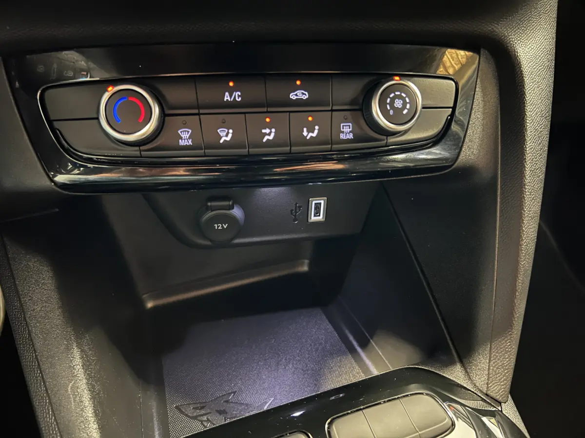 1.2 Turbo Hybrid GS | Android/Apple Carplay | LM Velgen 17" | Achteruitrijcamera | PDC Voor en Achter | Cruise Control | Airco |