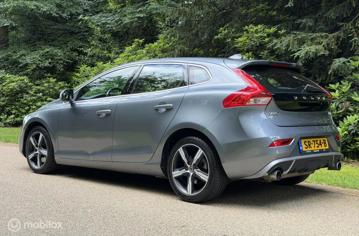 2.0 T4 190PK Automaat Trekhaak Clima Cruise Leer