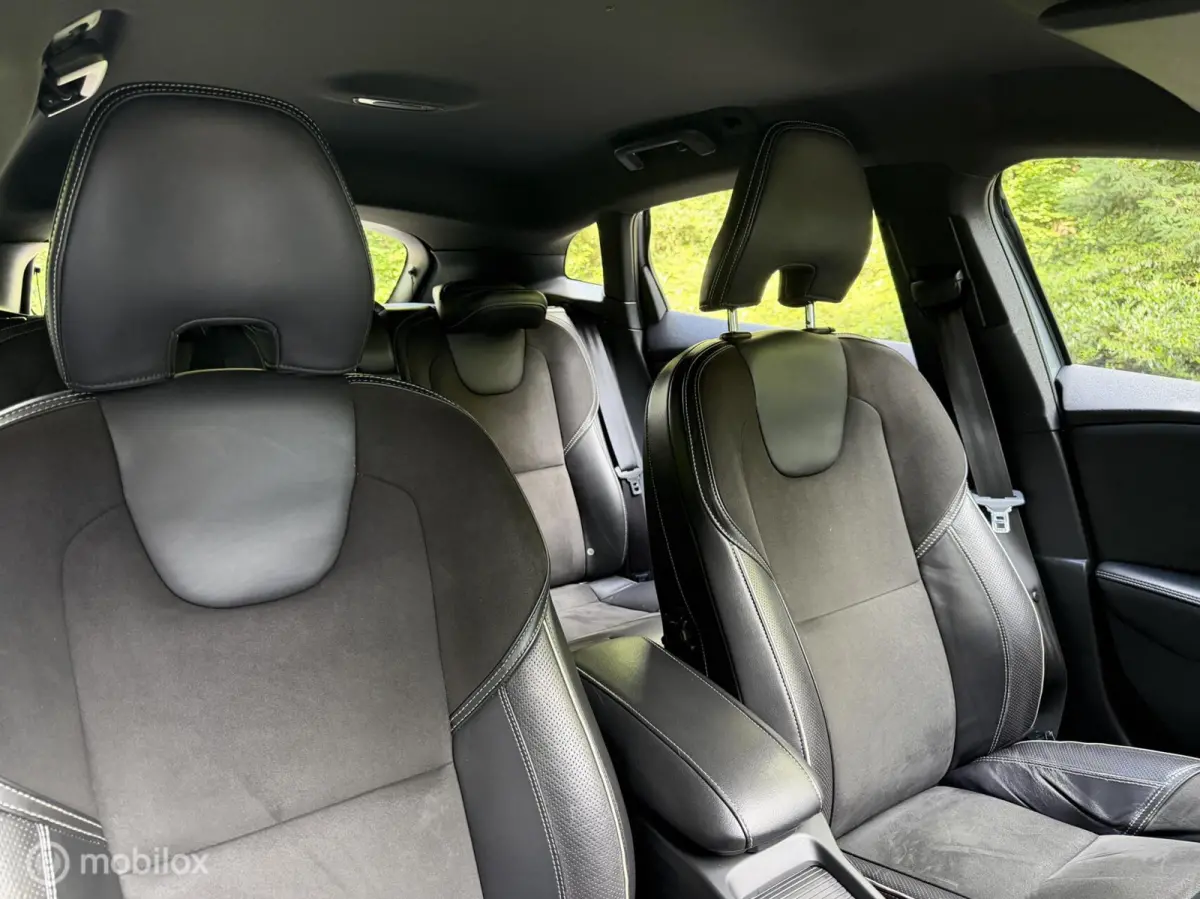 2.0 T4 190PK Automaat Trekhaak Clima Cruise Leer