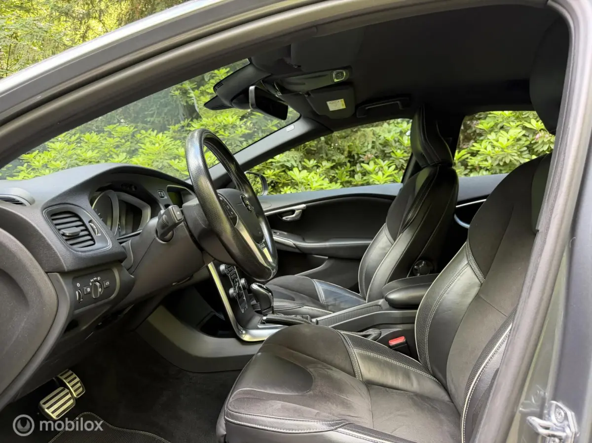 2.0 T4 190PK Automaat Trekhaak Clima Cruise Leer