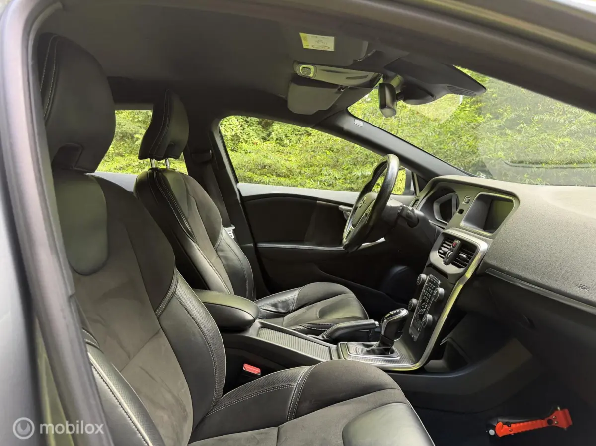 2.0 T4 190PK Automaat Trekhaak Clima Cruise Leer
