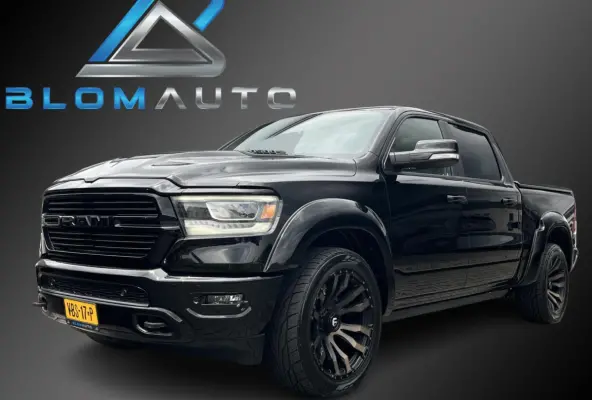 1500 4X4 5.7V8 4x4 WIDE BODY+PANO+LUCHT+H&K NLAUTO