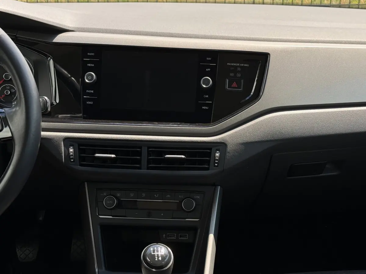 1.0 TSI Comfortline Business | ACC | Carplay | PDC | Navi |