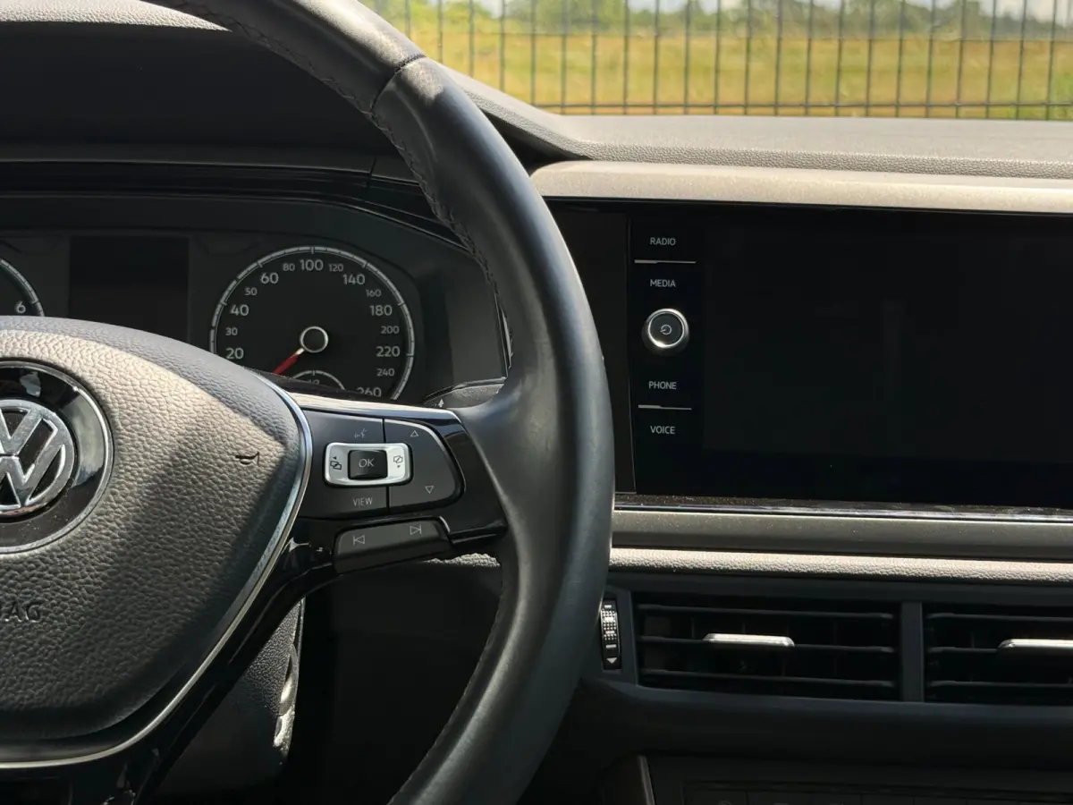 1.0 TSI Comfortline Business | ACC | Carplay | PDC | Navi |