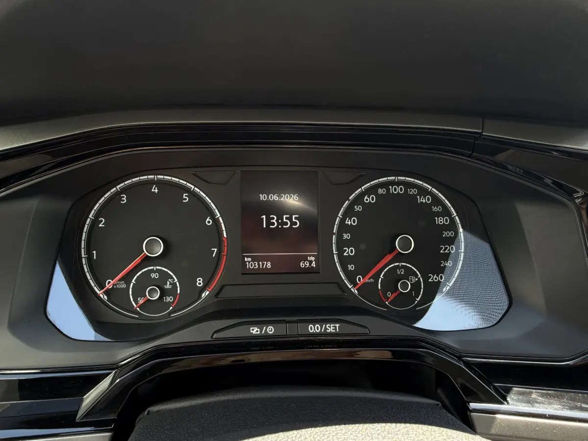 1.0 TSI Comfortline Business | ACC | Carplay | PDC | Navi |