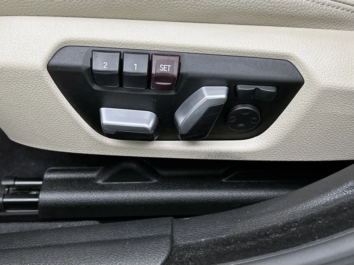 435i Sport(Goed OnderH, Navi, StoelV, Memory stoelen, Climate Con, Cruise Con, Etc)