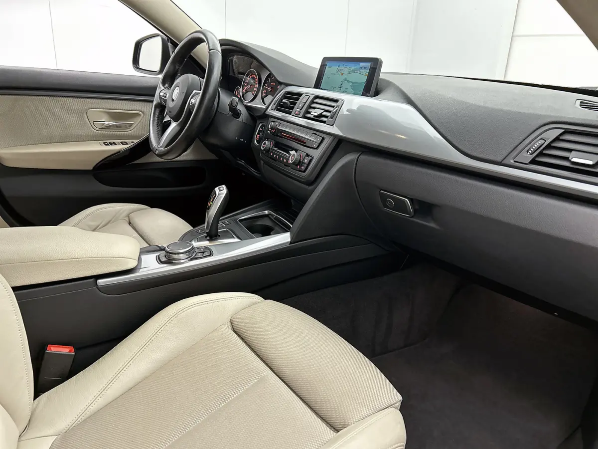 435i Sport(Goed OnderH, Navi, StoelV, Memory stoelen, Climate Con, Cruise Con, Etc)