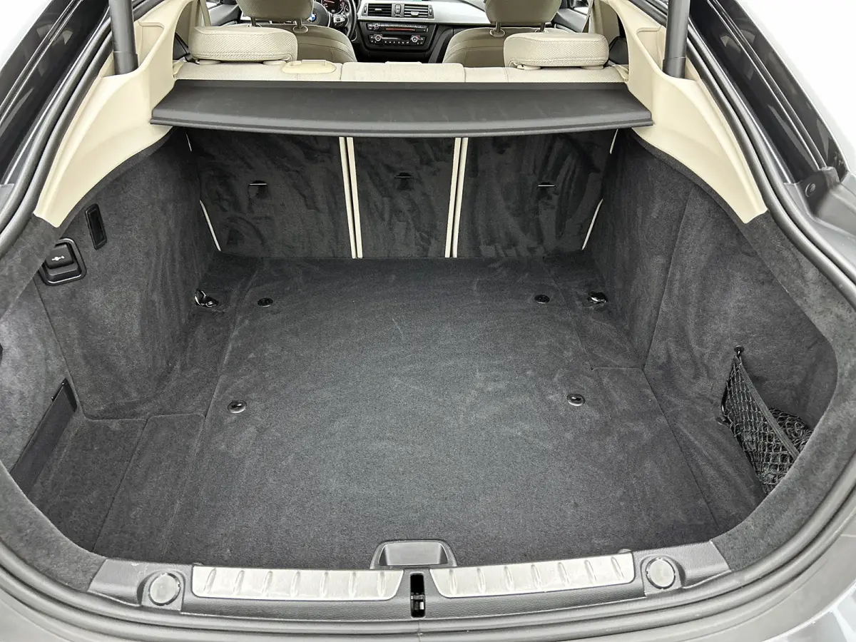 435i Sport(Goed OnderH, Navi, StoelV, Memory stoelen, Climate Con, Cruise Con, Etc)