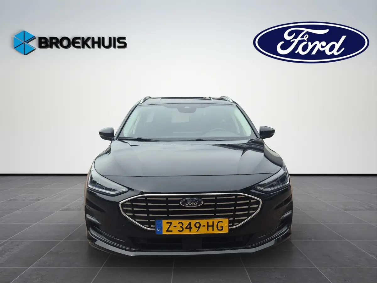 1.0 EcoBoost Hybrid Titanium 155pk | Elekt. Trekhaak | Winterpack | Adaptive Cruise | Dodehoek Detectie