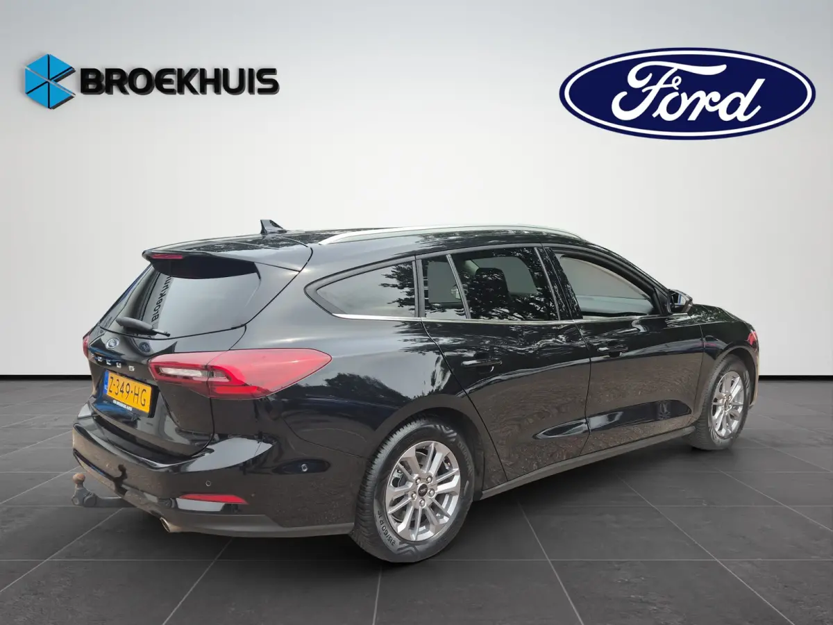 1.0 EcoBoost Hybrid Titanium 155pk | Elekt. Trekhaak | Winterpack | Adaptive Cruise | Dodehoek Detectie