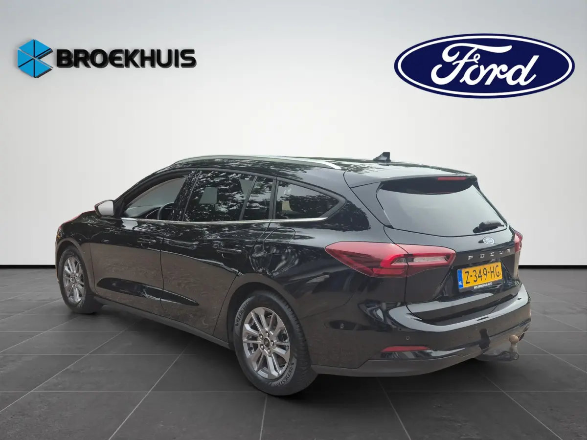 1.0 EcoBoost Hybrid Titanium 155pk | Elekt. Trekhaak | Winterpack | Adaptive Cruise | Dodehoek Detectie