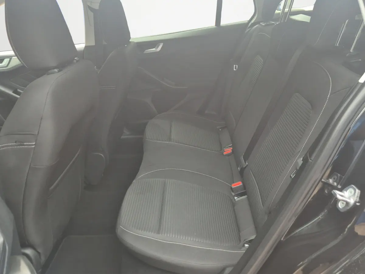 1.0 EcoBoost Hybrid Titanium 155pk | Elekt. Trekhaak | Winterpack | Adaptive Cruise | Dodehoek Detectie