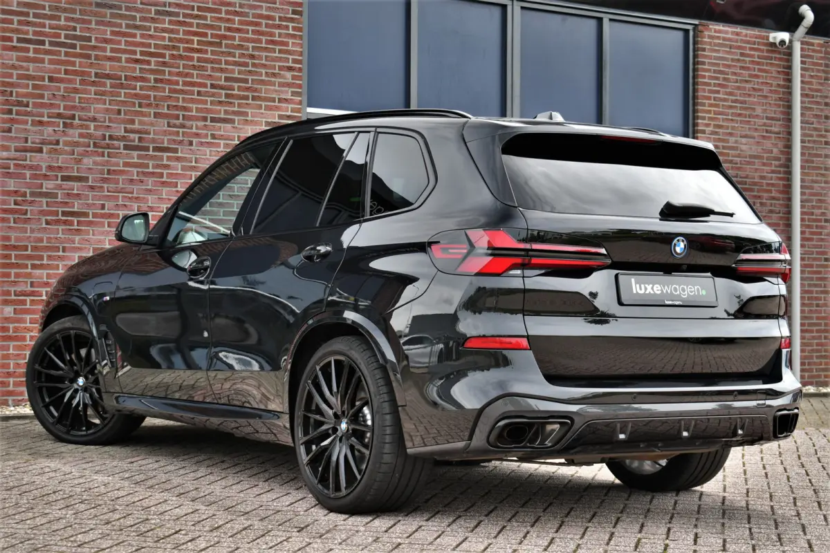 xDrive50e M-Sport Skylounge Comf-stoel ACC 360 HUD H/K 22inch BTW-auto