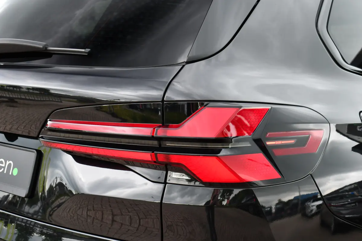 xDrive50e M-Sport Skylounge Comf-stoel ACC 360 HUD H/K 22inch BTW-auto