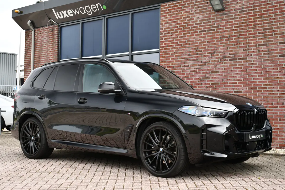 xDrive50e M-Sport Skylounge Comf-stoel ACC 360 HUD H/K 22inch BTW-auto