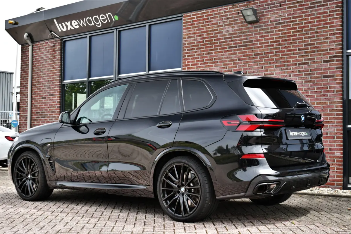 xDrive50e M-Sport Skylounge Comf-stoel ACC 360 HUD H/K 22inch BTW-auto