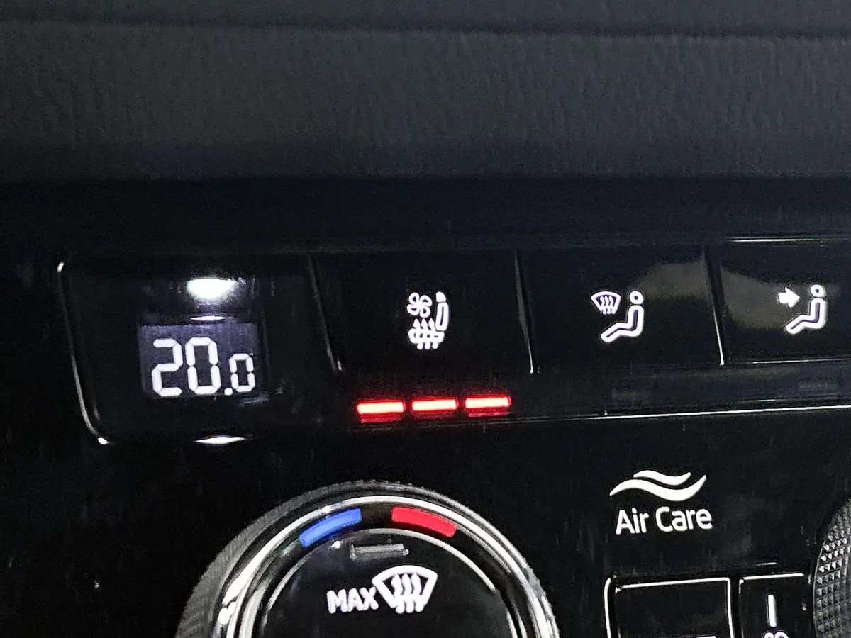 1.5 TSI Sportline Business | Automaat | Apple Carplay / Android Auto | Stoelventilatie | Stoelverwarming | Achteruitrijcamera | Parkeersensoren | Lederen Bekleding |