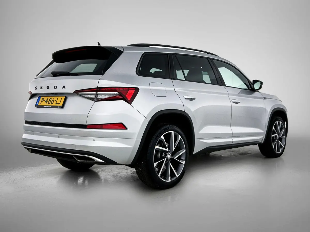 1.5 TSI Sportline Business | Automaat | Apple Carplay / Android Auto | Stoelventilatie | Stoelverwarming | Achteruitrijcamera | Parkeersensoren | Lederen Bekleding |