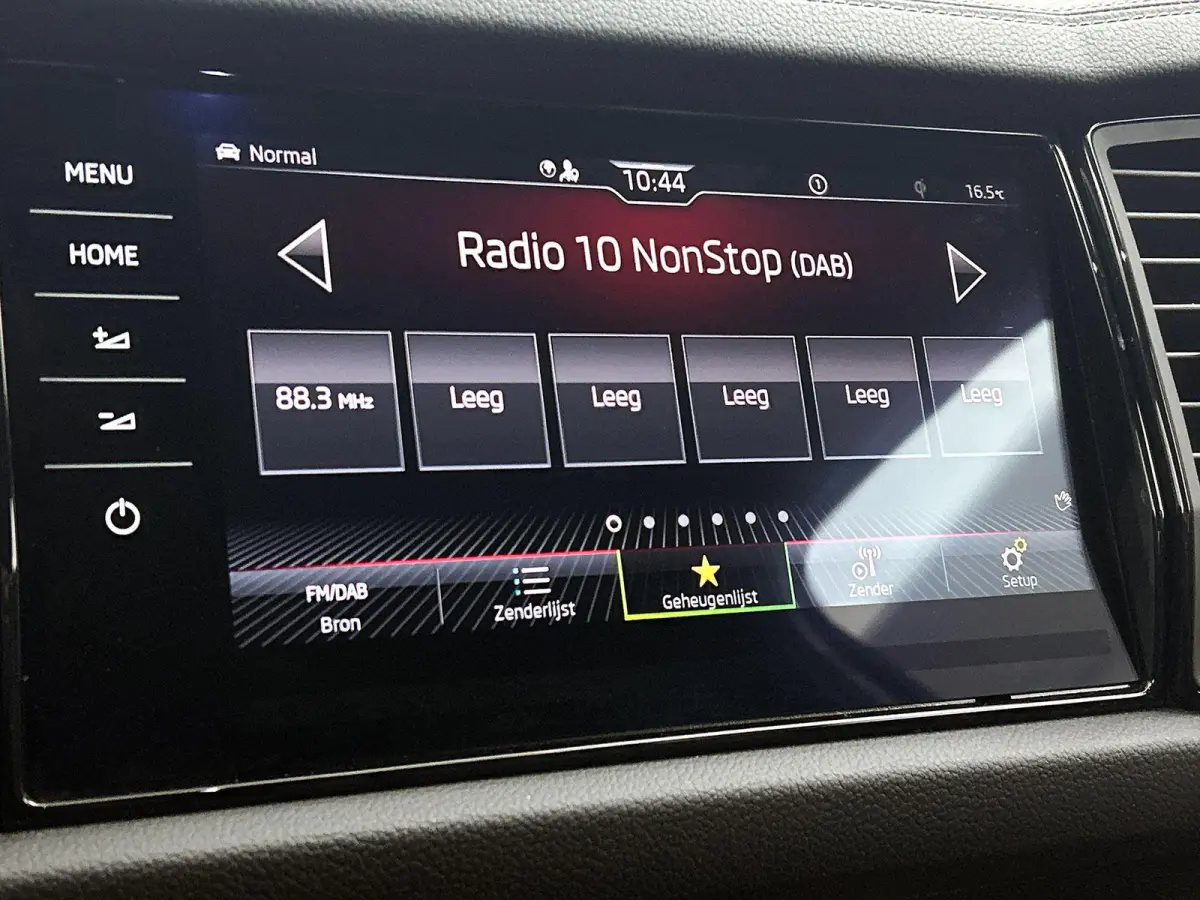 1.5 TSI Sportline Business | Automaat | Apple Carplay / Android Auto | Stoelventilatie | Stoelverwarming | Achteruitrijcamera | Parkeersensoren | Lederen Bekleding |