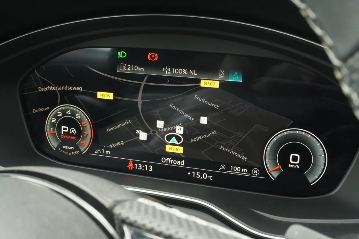 40 TFSI Quattro S edition / MatrixLED / Camera / AudiSound / Terragrijs / DEC-2021 / = DEALER ONDERHOUDEN !!