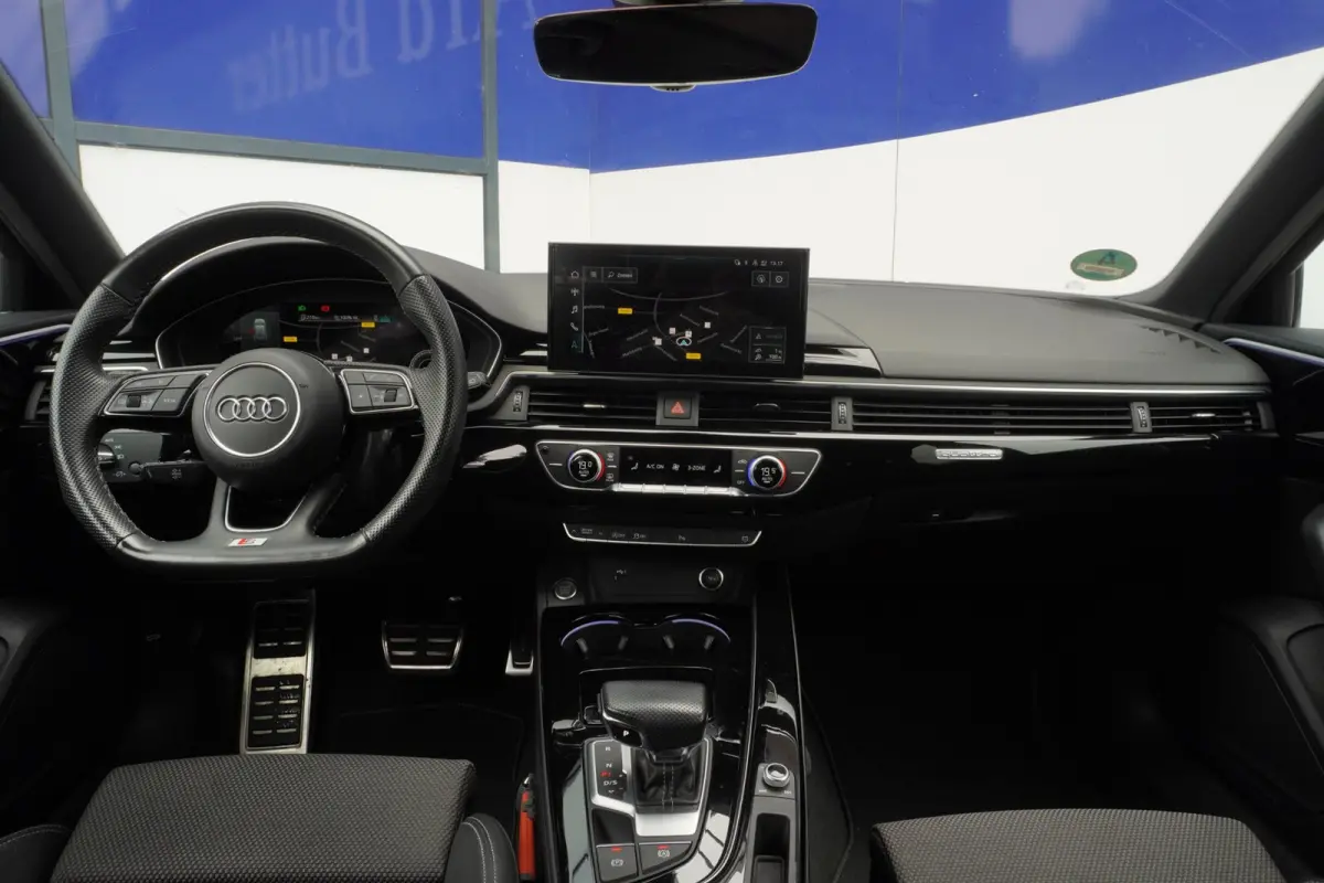 40 TFSI Quattro S edition / MatrixLED / Camera / AudiSound / Terragrijs / DEC-2021 / = DEALER ONDERHOUDEN !!