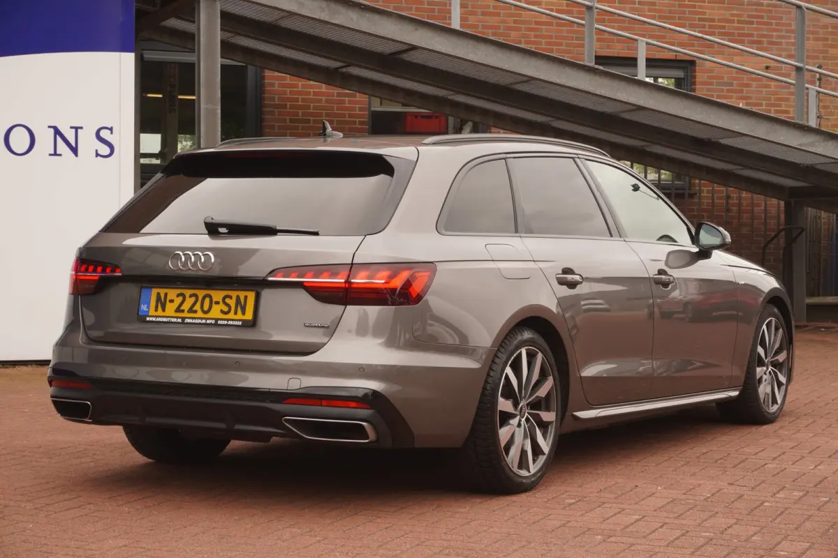 40 TFSI Quattro S edition / MatrixLED / Camera / AudiSound / Terragrijs / DEC-2021 / = DEALER ONDERHOUDEN !!