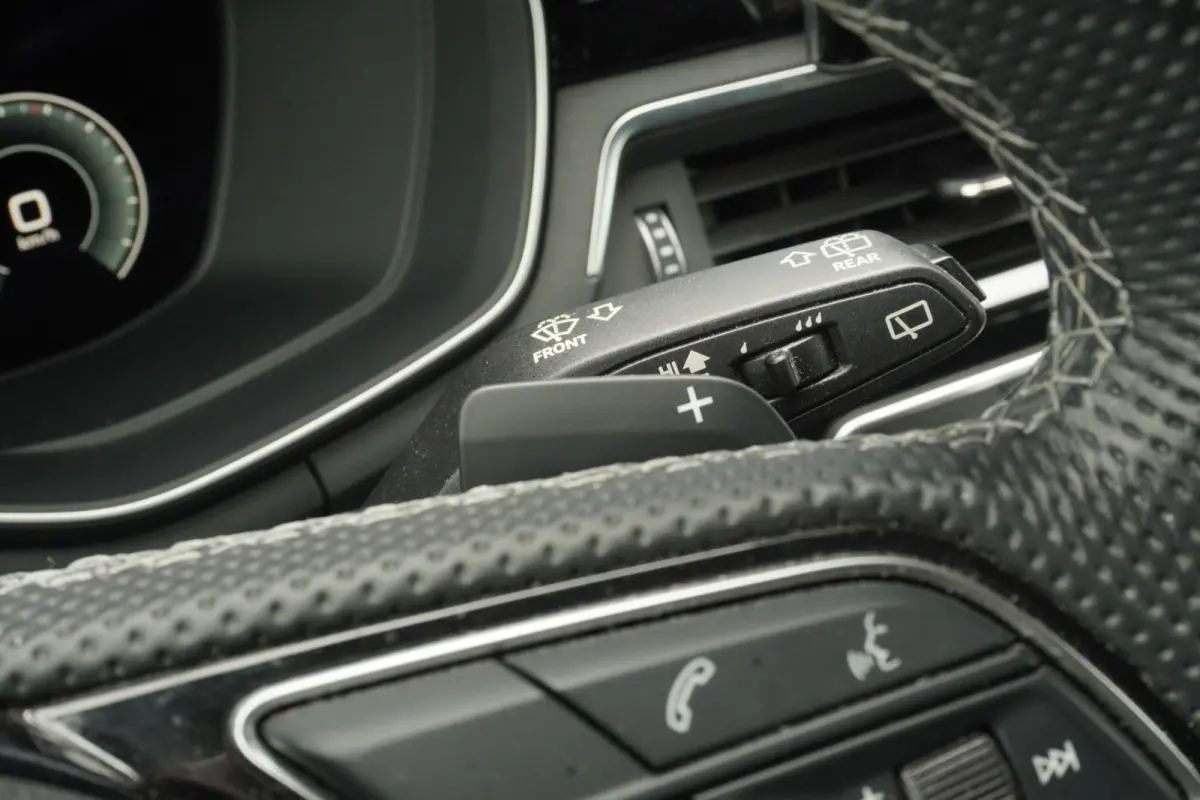 40 TFSI Quattro S edition / MatrixLED / Camera / AudiSound / Terragrijs / DEC-2021 / = DEALER ONDERHOUDEN !!