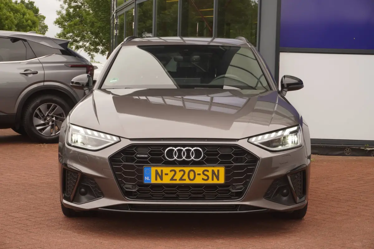 40 TFSI Quattro S edition / MatrixLED / Camera / AudiSound / Terragrijs / DEC-2021 / = DEALER ONDERHOUDEN !!
