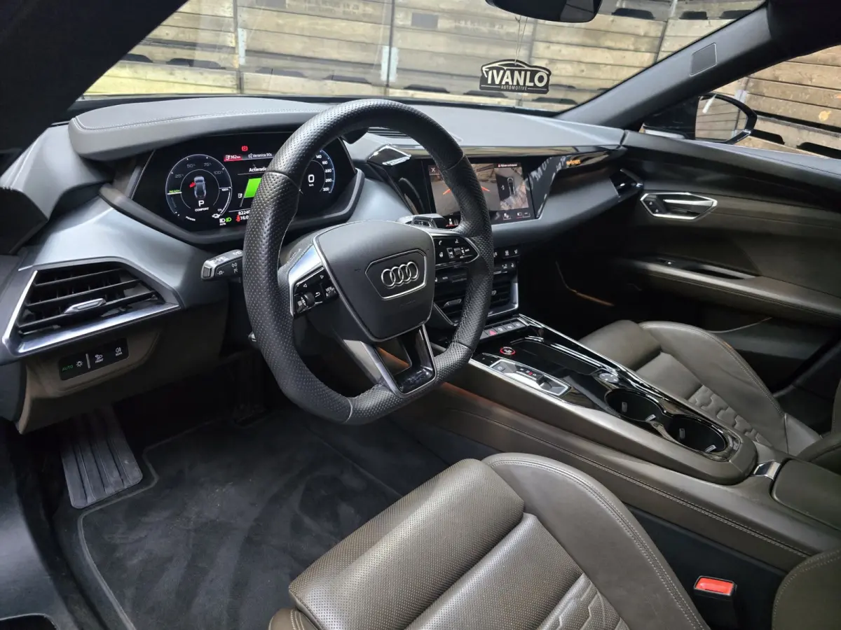 GT edition ZERO 93 kWh Pano Leder/alcantara 4WBS HUD 360 B&O 20"LM