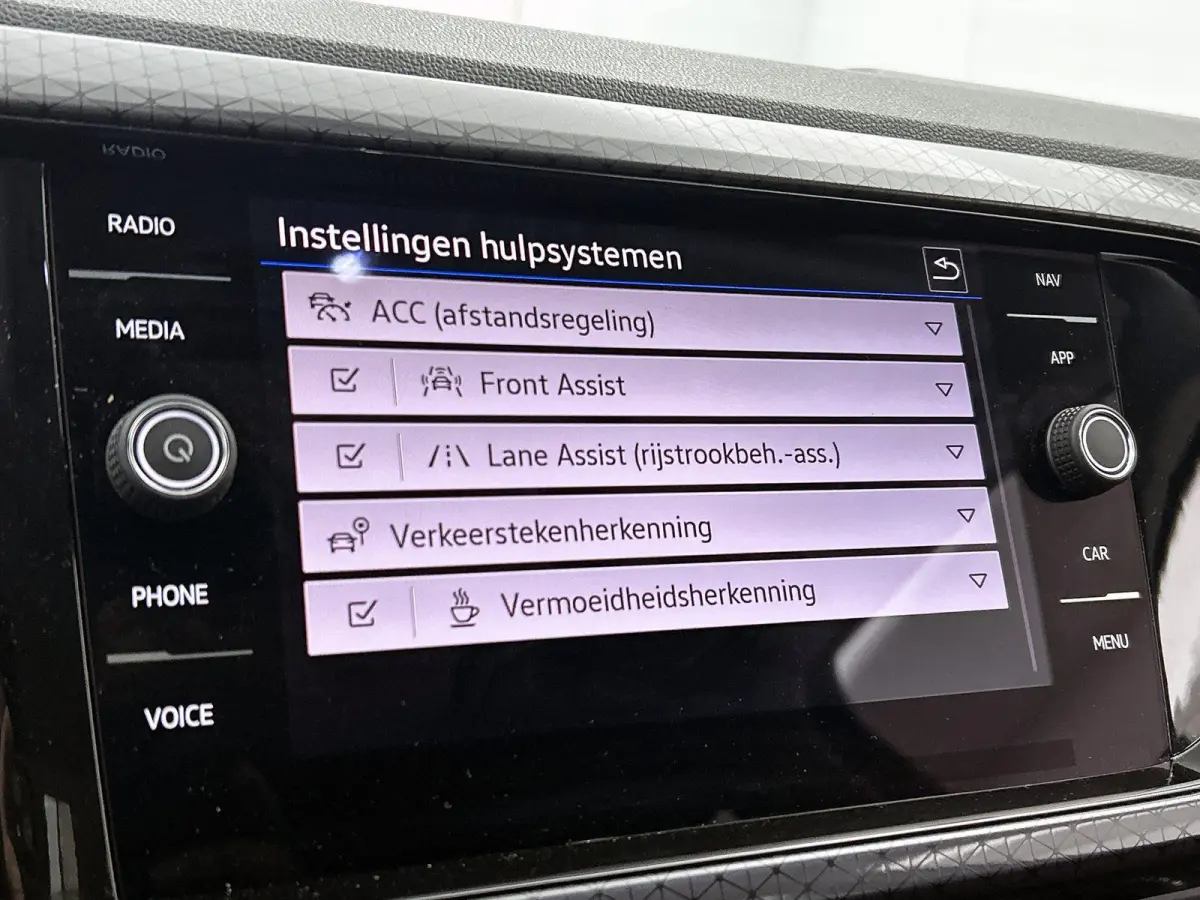 1.5 TSI Style | Automaat | Apple Carplay / Android Auto | Achteruitrijcamera | Parkeersensoren | Stoelverwarming |