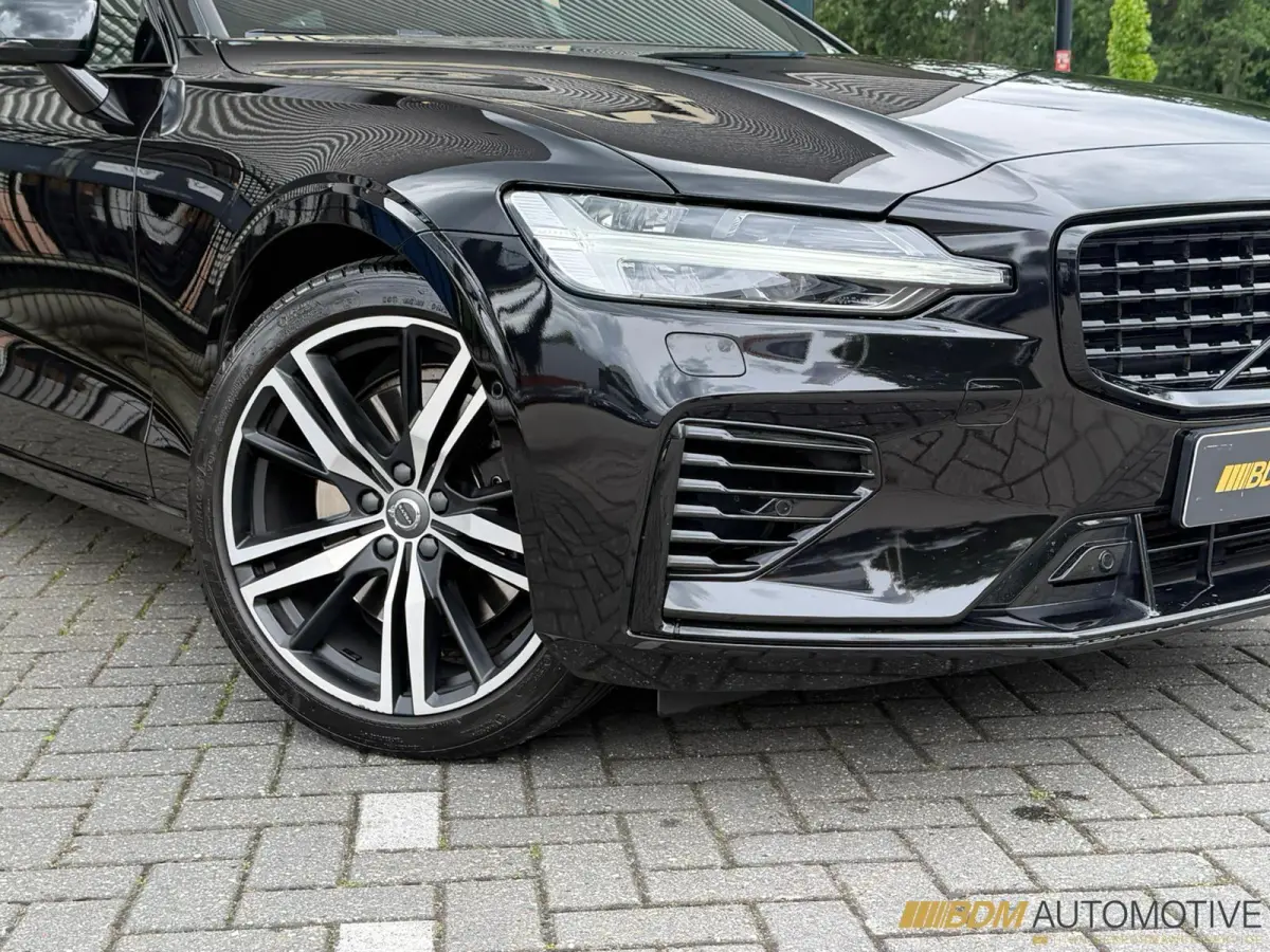 2.0 T8 Recharge AWD R-Design