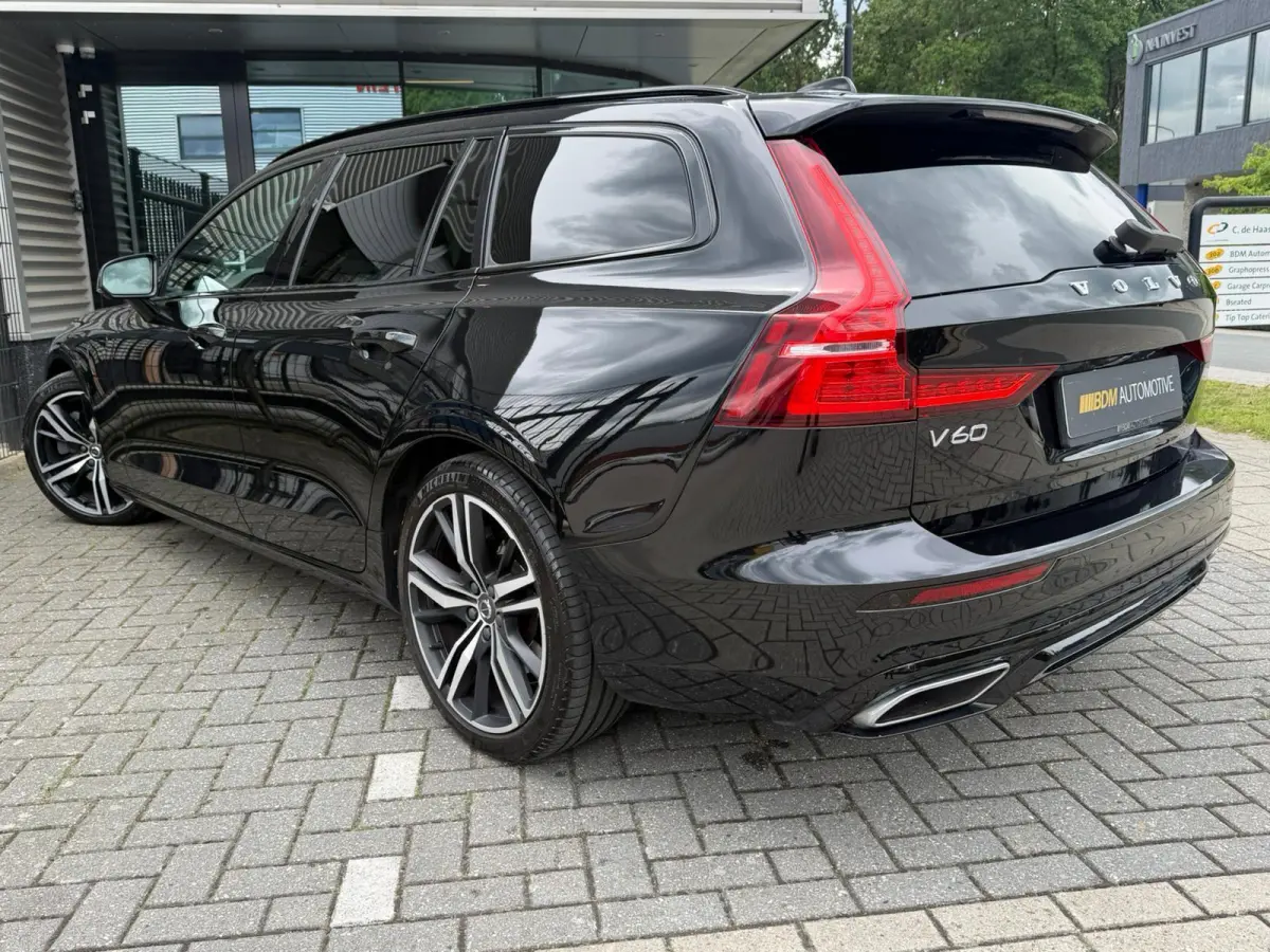 2.0 T8 Recharge AWD R-Design