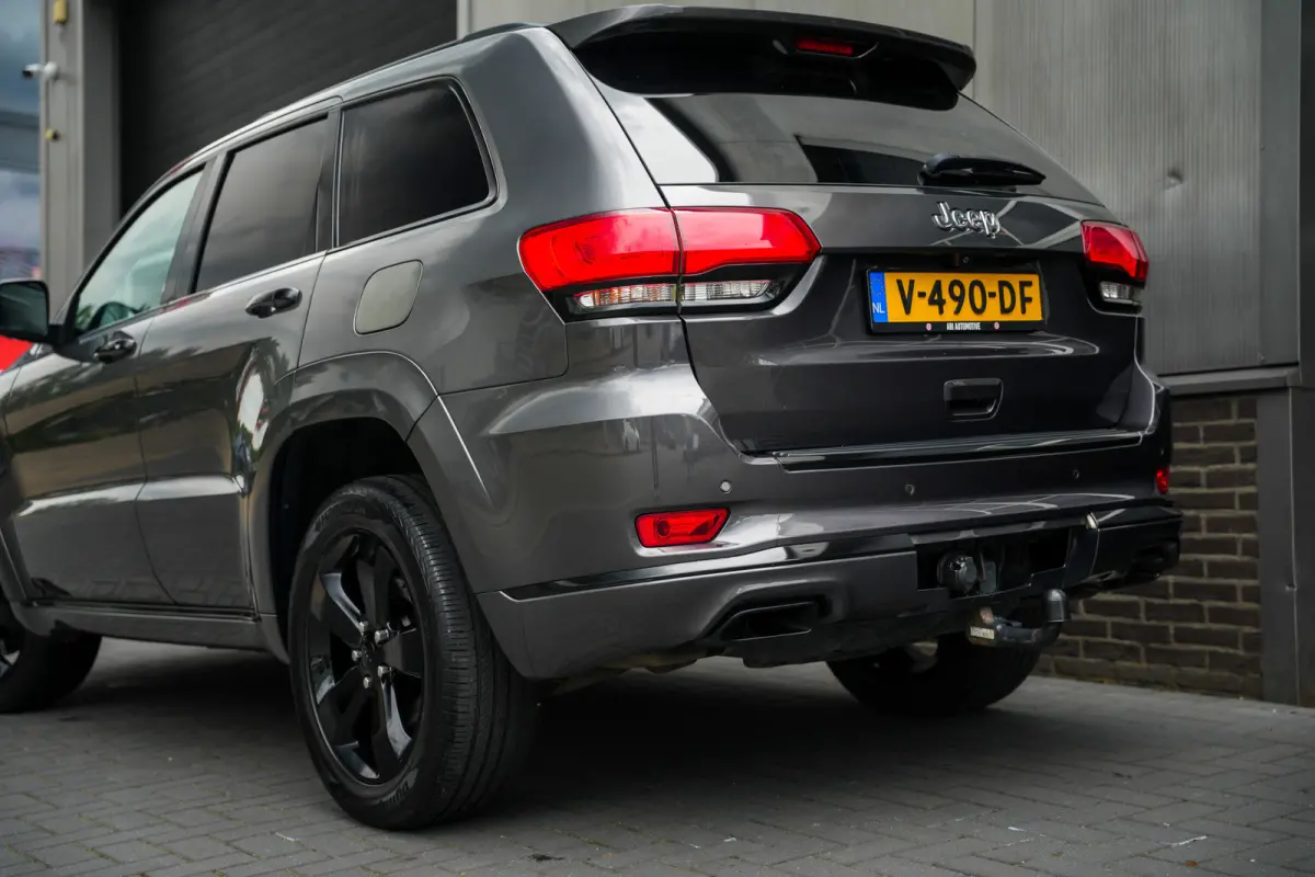 3.0 V6 251 pk CRD Summit Grijs-Kenteken / Lucht-Vering/ Pano-Dak/ Harman&Kardon/ Stoel+Stuur-Verw./Stoel-Ventilatie/ Bi-Xenon/ Keyless/ Navigatie/ Camera/ Trekhaak/ 20'' LMV