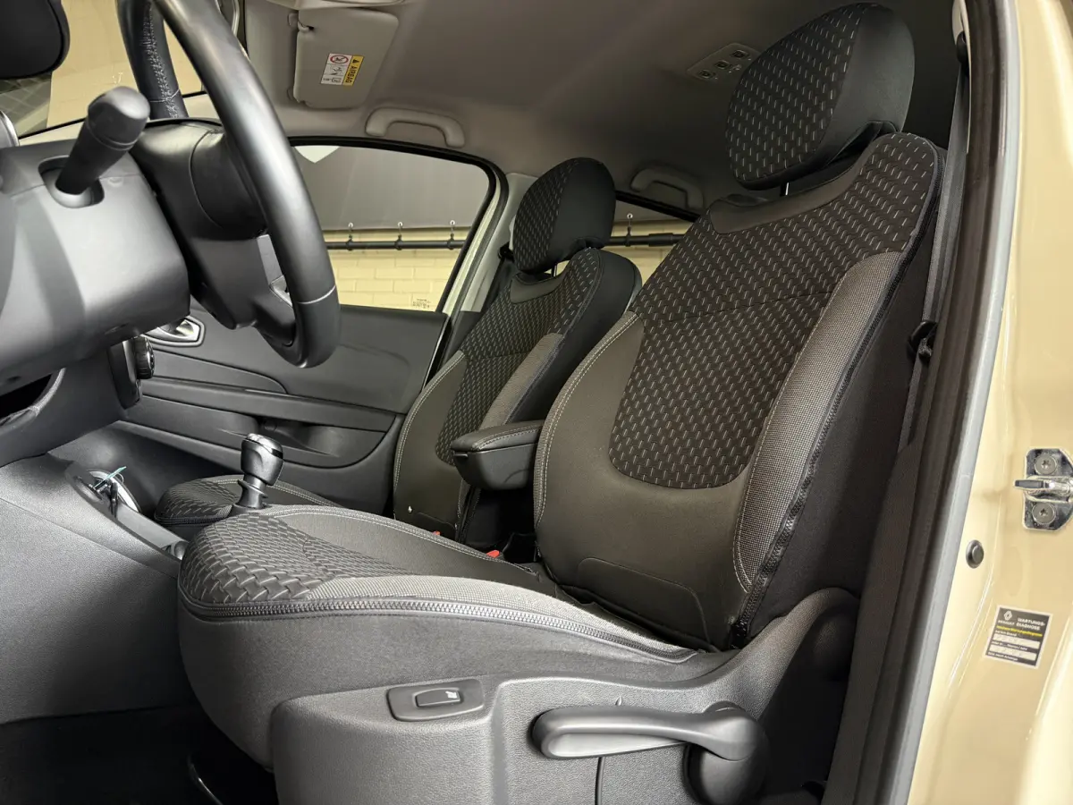 1.3 TCe 130pk | Intens | Navi | Carplay | 17" | Camera | Led | Stoelverwarming | Dealer onderhouden!