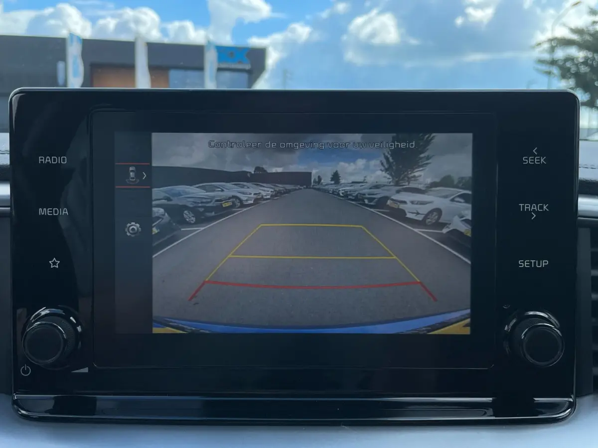 1.0 T-GDi DynamicLine|FACELIFT|120PK|APPLE CARPLAY|ANDROID AUTO|STOEL+STUURVERW|CAMERA|CRUISE+CLIMATE|1e EIG.|INCL.BTW|