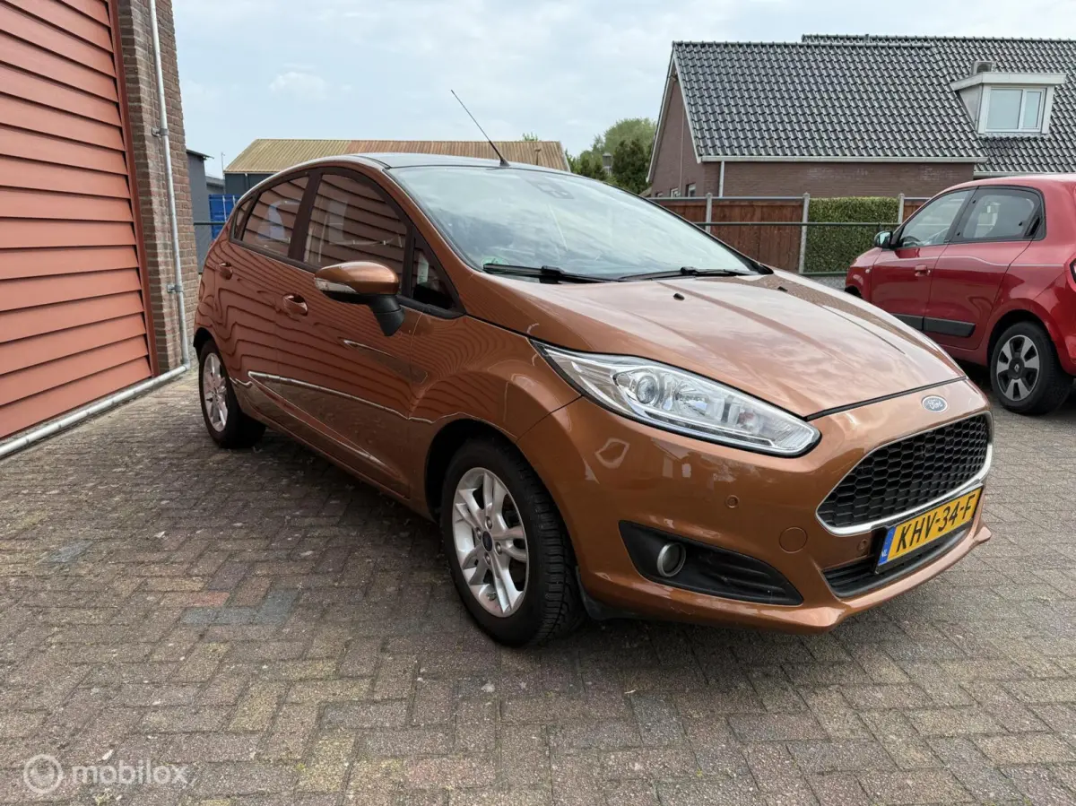 1.0 - Automaat - Airco, Stoelverwarming - navi