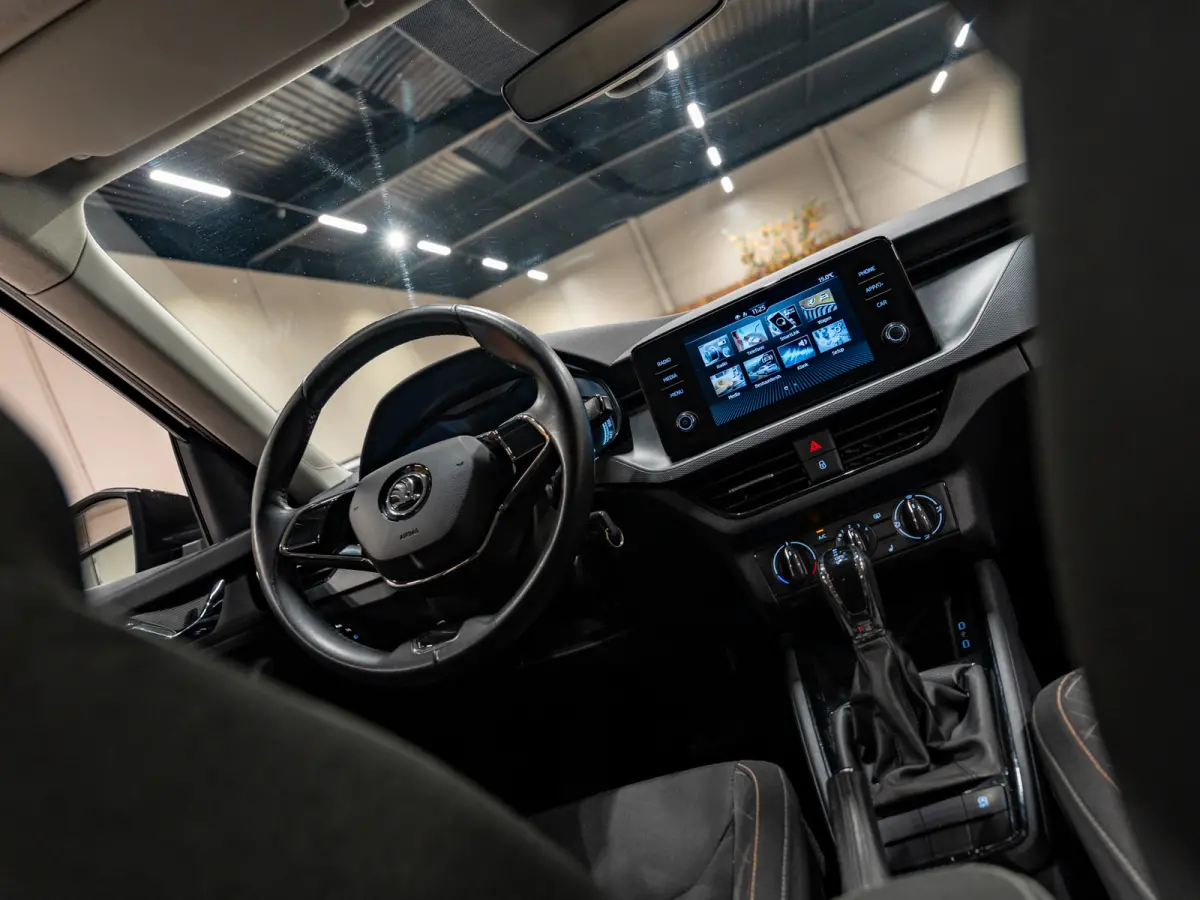 1.0 TSI Business Edition DSG, Apple Carplay, Android Auto, ACC, Voll Led, PDC, Volledig Onderhouden