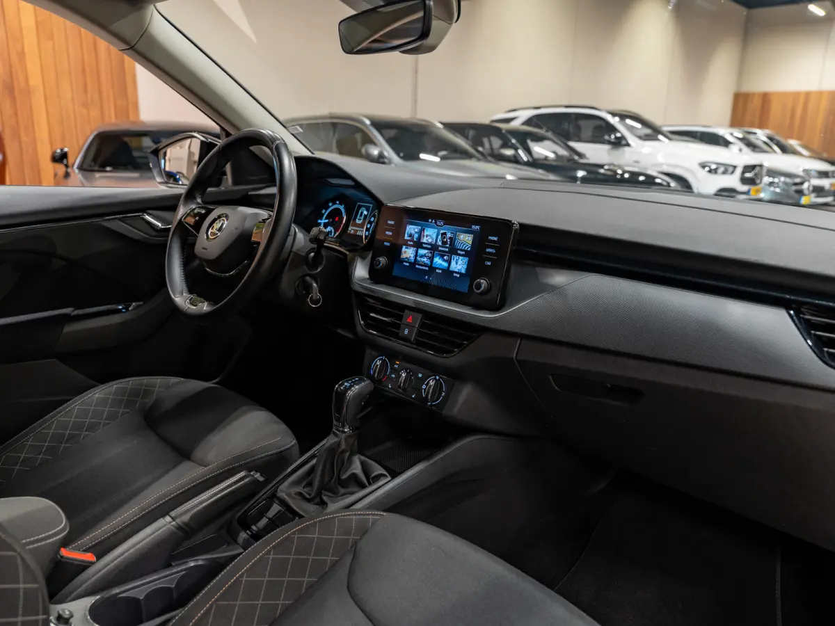 1.0 TSI Business Edition DSG, Apple Carplay, Android Auto, ACC, Voll Led, PDC, Volledig Onderhouden