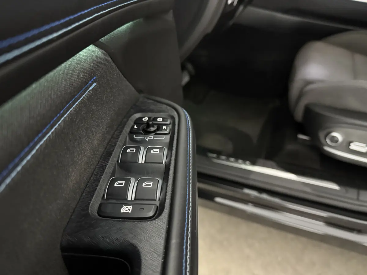 1.5 | Matte Grijs | Pano | Sfeer | 360° |  Memory | Virtual | Cruise | Carplay